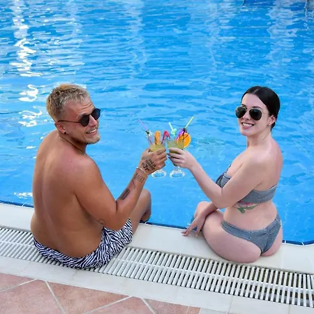 Belcehan Курортный комплекс 3*