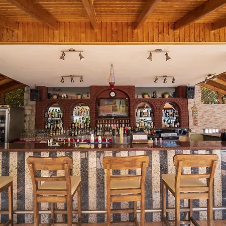 Üdülőközpont Belcehan 3*