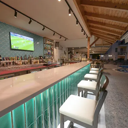 Belcehan Hotel 3*