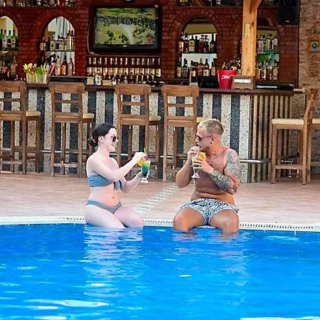 Hotel Belcehan 3*