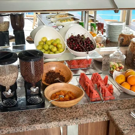 Belcehan Θέρετρο Ολουντενίζ